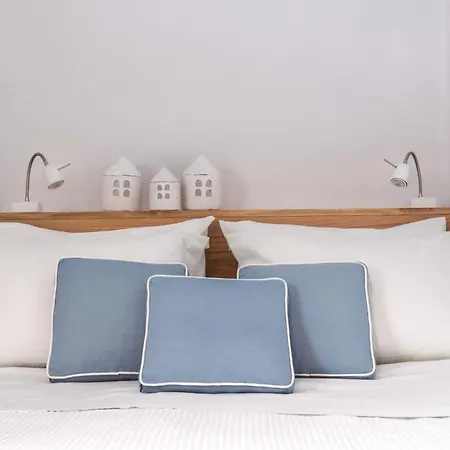 Galini Fira (Santorini)