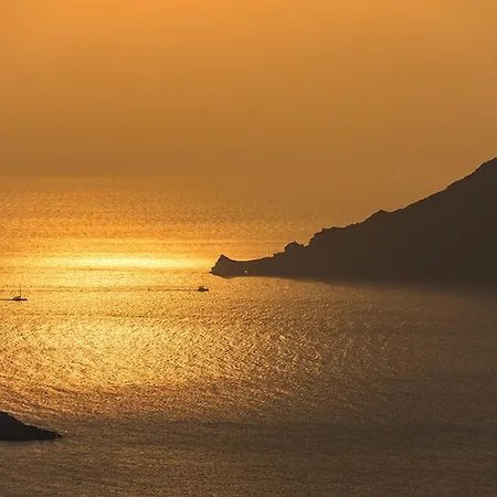 Helestia Hotel, Caldera Santorini 2*