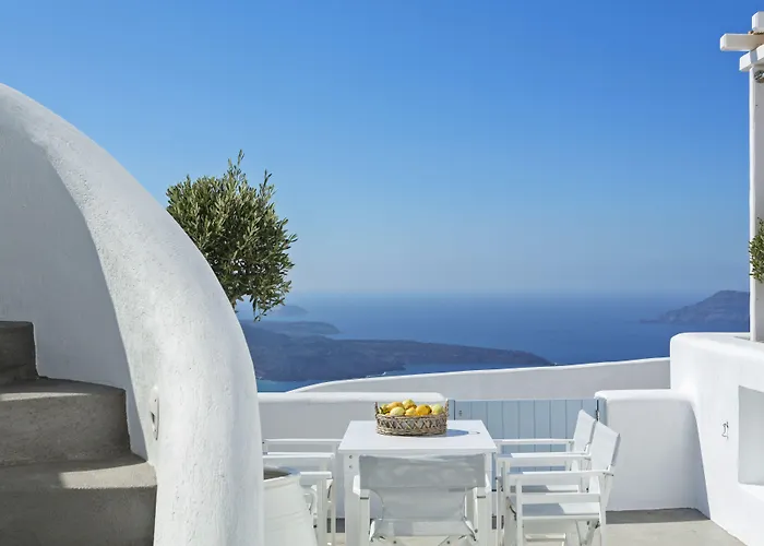 Galini Fira (Santorini)