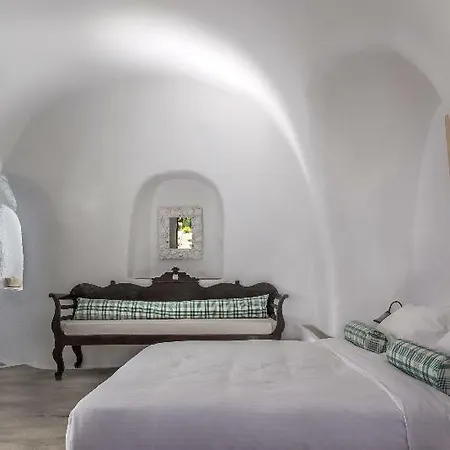 Galini Fira (Santorini)