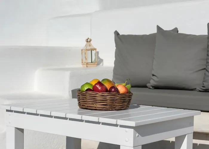 Galini Fira (Santorini)