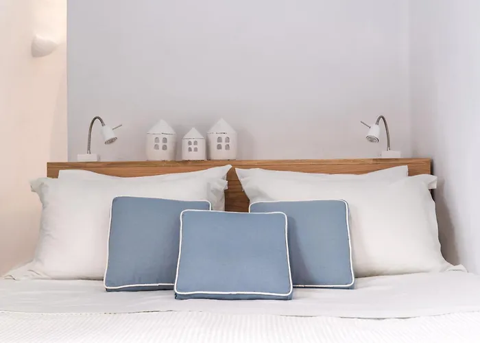 Galini Fira (Santorini)